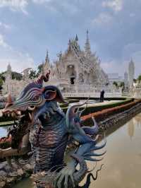 Chiang Rai’s White Temple Is Like Stepping Into Another World 🤍✨