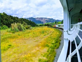 Scenic Northern Explorer Train Journey from Wellington to Auckland 