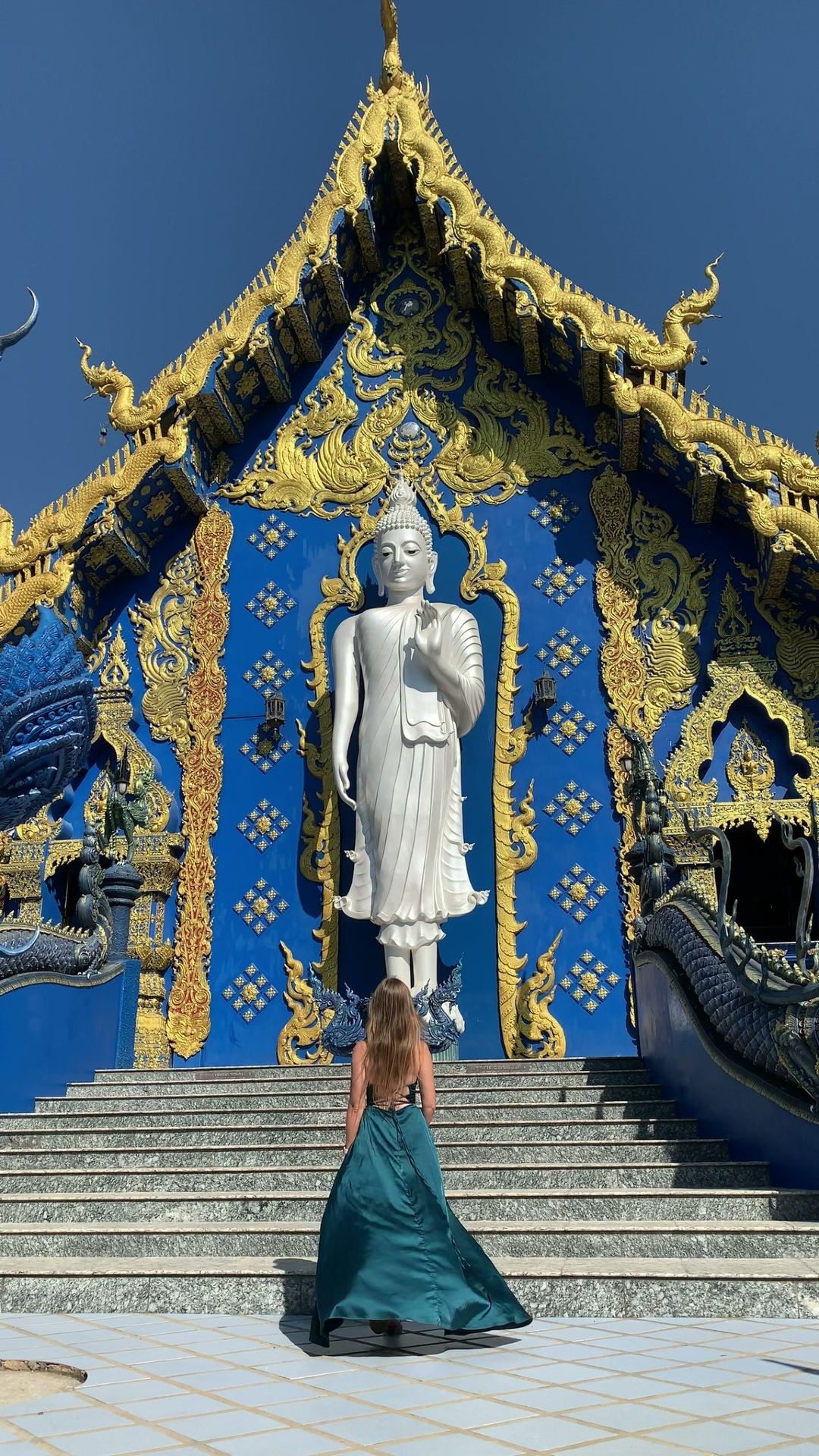 Expectation vs Reality: Is the Blue Temple in Chiang Rai Really This Blue? 💙