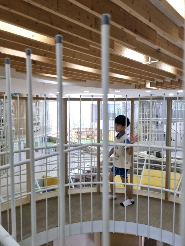 다양한 그림책을 읽을 수 있는 문화공간!
