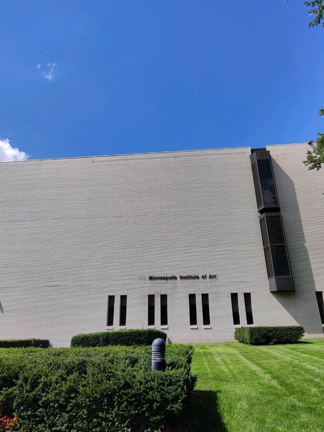 Minneapolis Institute of Art and Churches nearby