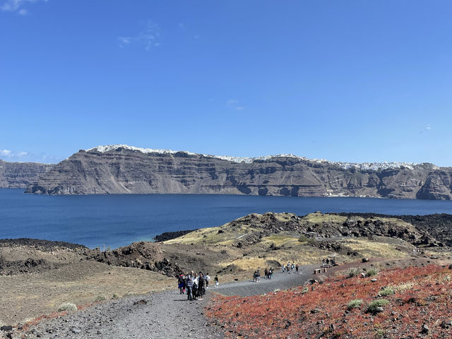 Volcano island near to Thira 🇬🇷