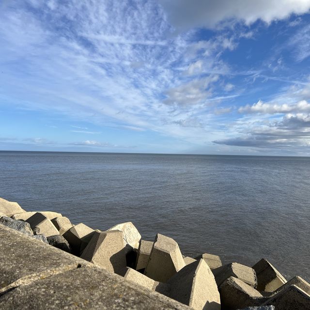 🌊【英伦海滨浪漫逃逸】斯卡伯勒：不只是一首老歌，是夏日最美的约定💫 