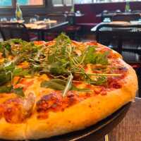 荃灣高質西餐廳🍕必食手工拉芝pizza