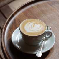 Paris ｜ The Must visit coffee shops in Paris with Cosy vibe