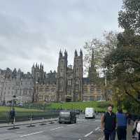 Exploring Edinburgh in one day!!! - The Magical City of Scotland.