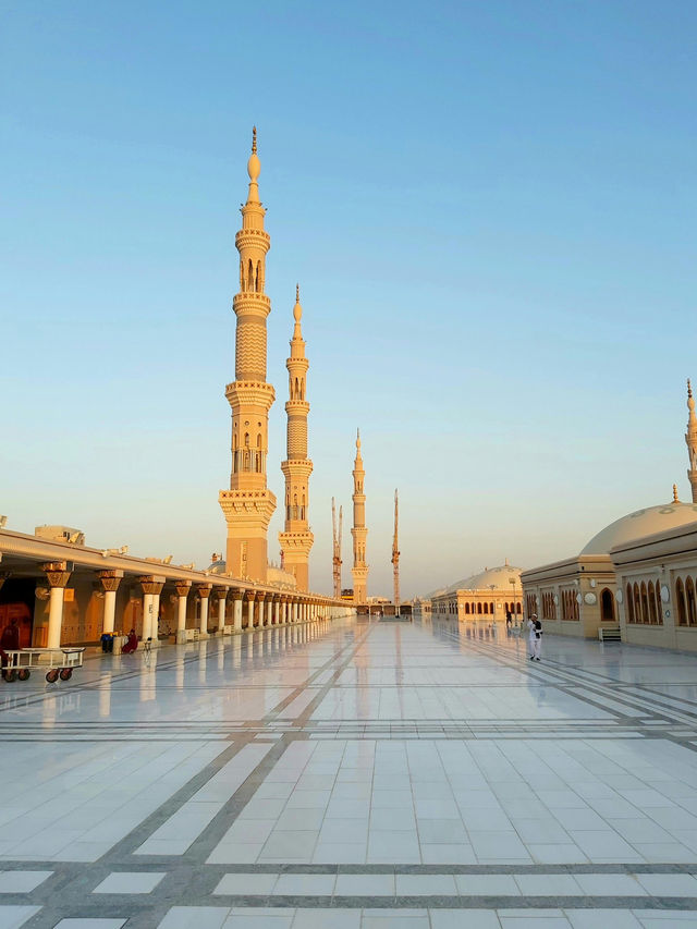 The Sacred Calm Of Madinah At Dusk 🌅