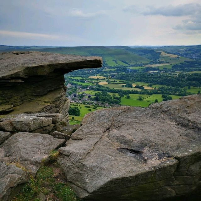 Hiking Bamford Edge from Sheffield: A Scenic Adventure in the Peak District