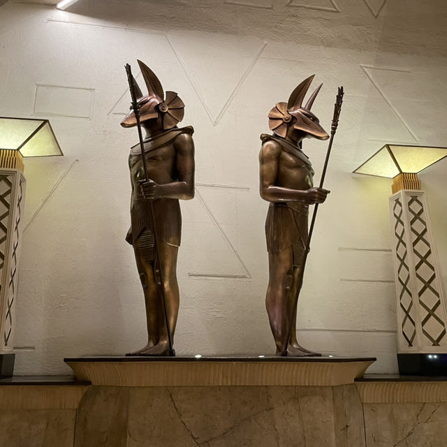 Las Vegas on a Budget That Still Feels Luxe