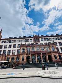 Wiesbaden - beautiful buildings, thermal springs and remarkable cultural 
