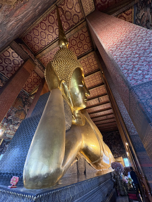 Exploring Bangkok: A City of Contrasts 🇹🇭✨