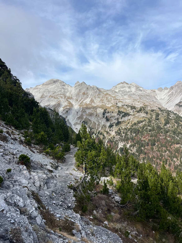 How to Conquer Rosni Peak (Without Crying… Too Much)” 