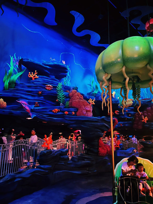 BEING A CHILD AGAIN IN TOKYO DISNEYLAND 🇯🇵