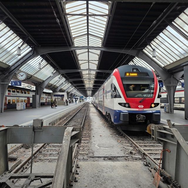 Zurich: A Beautiful Stop on Our Europe Trip 🇨🇭