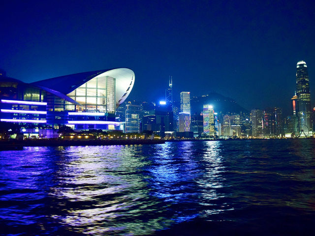 🚲 Thrills on Wheels: Iconic Heights and Unfiltered Adventures in Hong Kong!