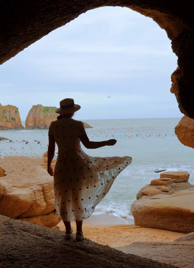 Xiapu, Fujian, the sea erosion cave in Xiaweiyu is too good to shoot!