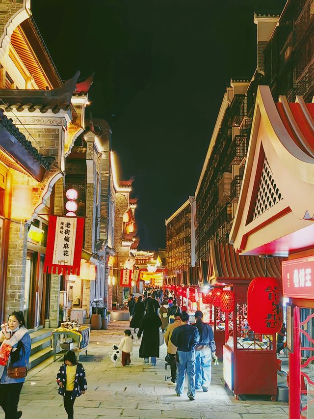 襄陽古城，夜景很美