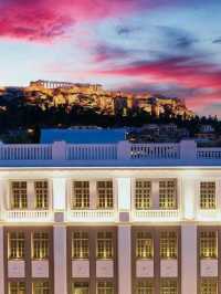 Athens Awaits: Stay Splendid at The Dolli 🏛️✨