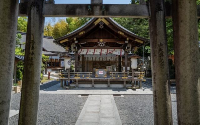 日本伏見稻荷大社：揭開千本鳥居背後的神秘面紗