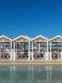 Tuscan Treats 🍇🏨: Unwind in Forte Dei Marmi's Finest!