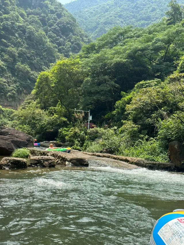 Huangtengxia Rafting: An Exciting and Joyful Journey