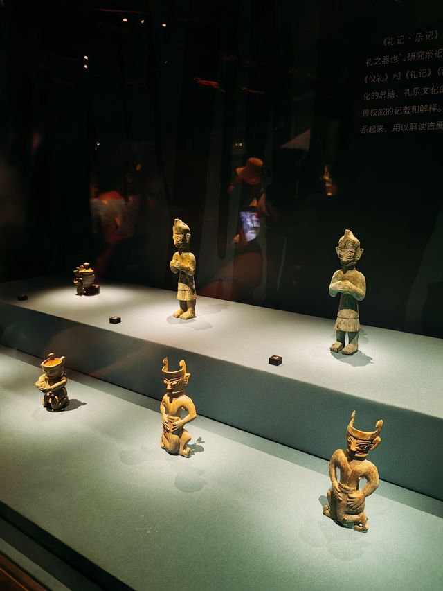 去北京環球記得抽空打卡目前zui火的三星堆大展
