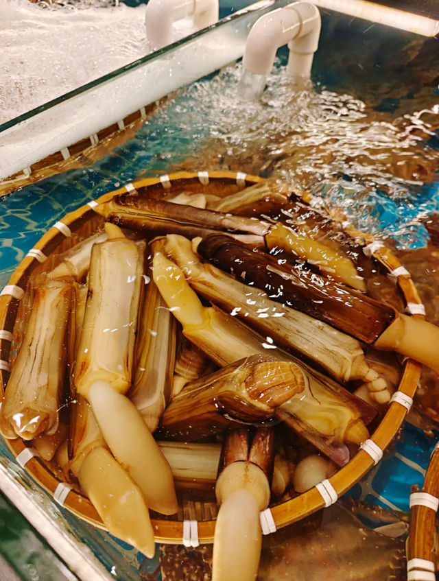 舟山漁村有點遠,在上海都可以品嚐到舟山海鮮。