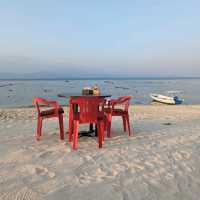 Lovely place by the beach 