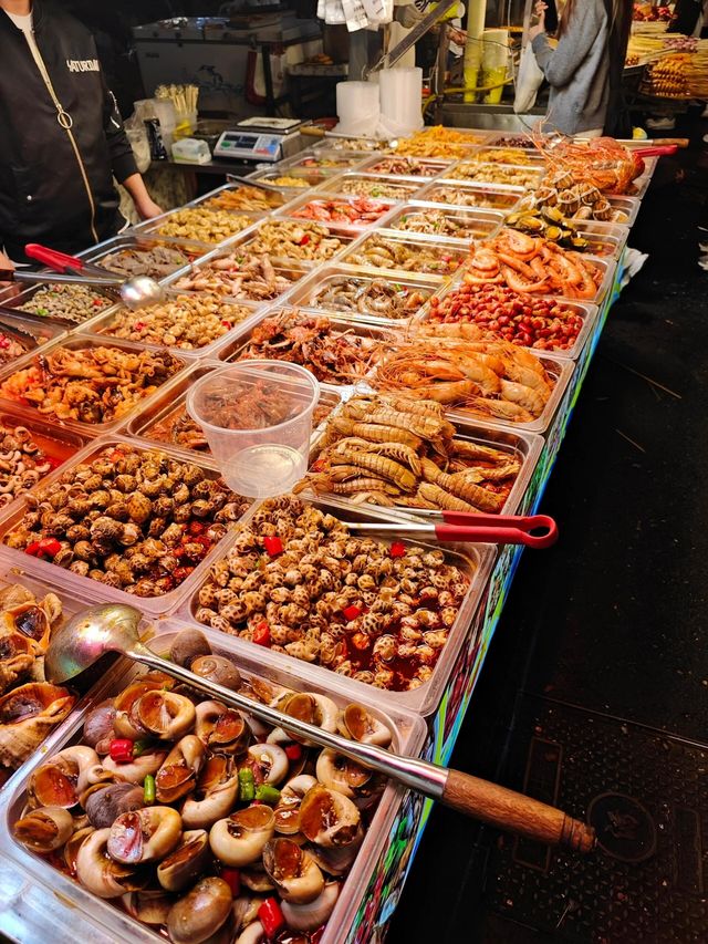 【義烏賓王夜市】購物狂的夢幻樂園，美食愛好者的天堂！