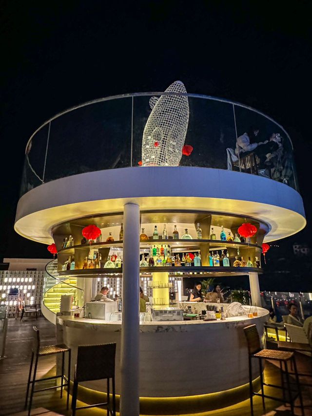 版納都有高空無邊際泳池酒店啦