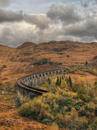 3-Day UK Tour: Must-Do Romantic Winter Experiences
