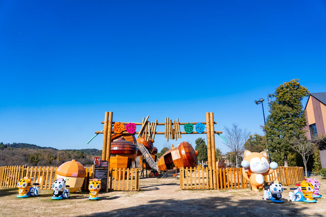 在天目湖涵田度假村欣賞四千畝湖光山色