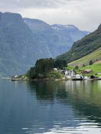 Bryggen, Fløyen, and Fjords: The Ultimate Bergen Experience 🇳🇴 🚢 