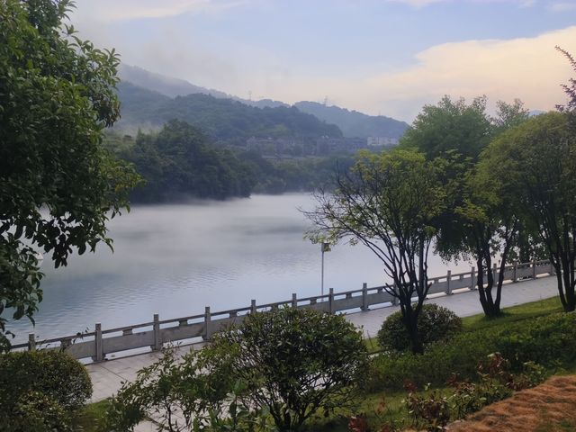 住進了一家神仙民宿