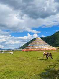 香格里拉嘅天空之鏡，四季不落幕嘅幻境