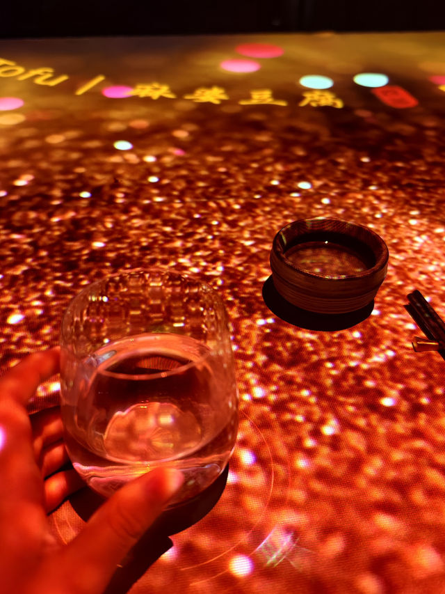 Shanghai’s FIRST Immersive Theatre Restaurant! Taste 7 Chinese Cuisines in One Meal Shanghai’s FIRST Immersive Theatre Restaurant! Taste 7 Chinese Cuisines in One Meal
