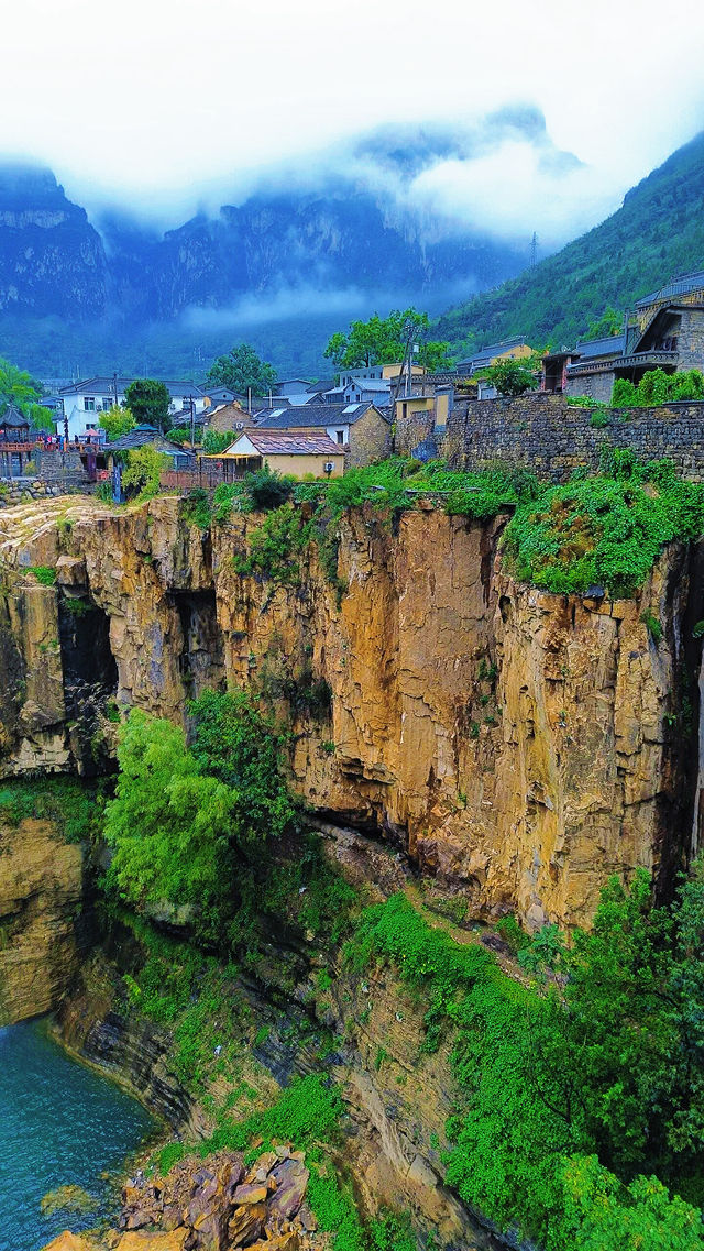 長治虹霓村 懸崖上的古村落，太震撼了