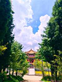 探索滇南始建於清康熙九年（1670年）的寶華禪寺，在個舊遇見老陰山的禪意時光 這座藏身於紅河州的