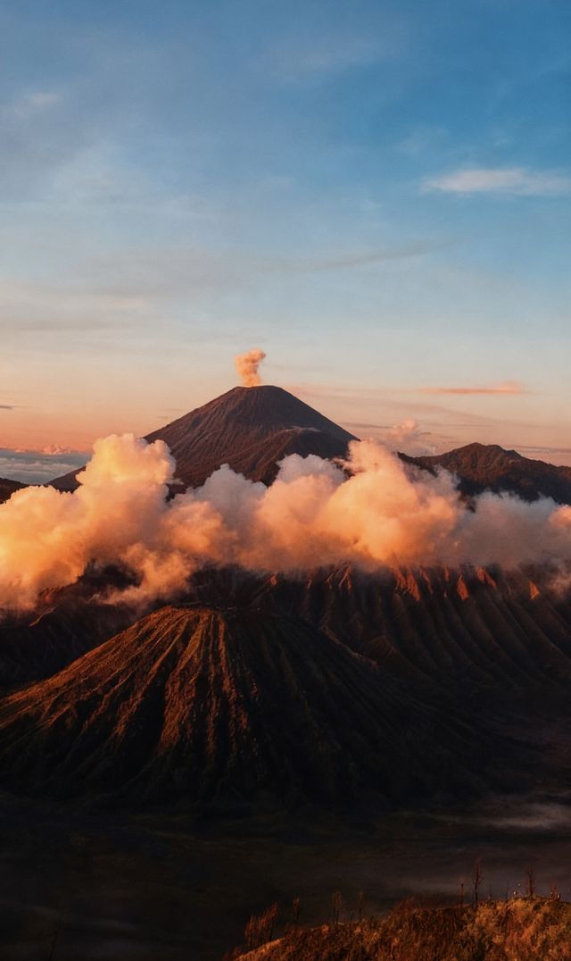在 “月球地表” 徒步，闖入火山的千年秘境