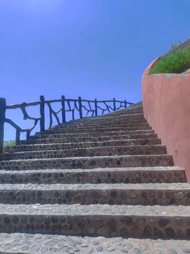 水墨丹霞｜蘭州隱藏的「眼影盤」！小眾又出片！