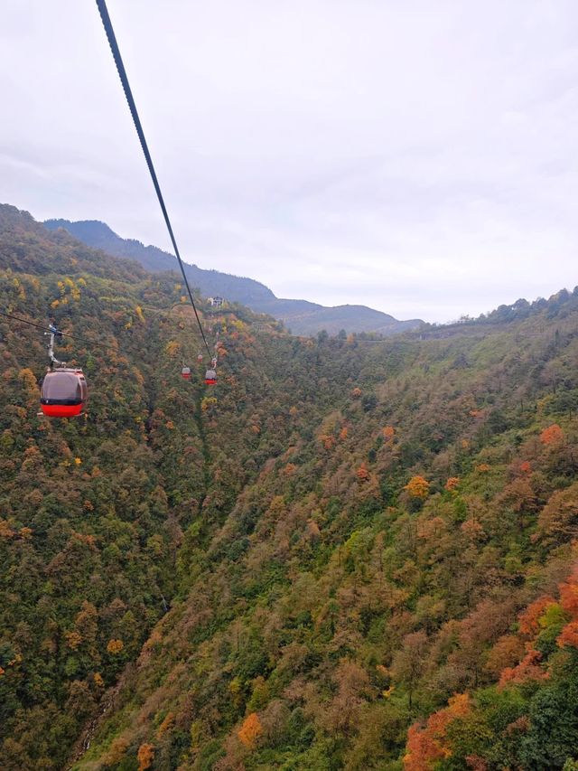 真的是被低估的瓦屋山