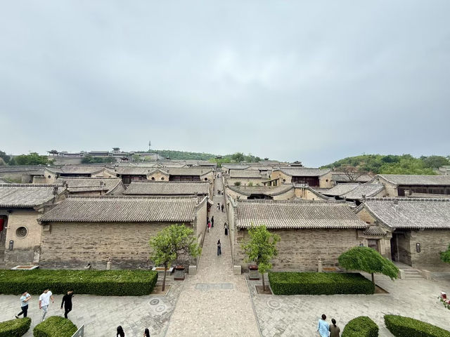 왕가대원 여행 가이드: 중국 전통 건축의 정수를 걷다 왕가대원 여행 가이드: 중국 전통 건축의 정수를 걷다