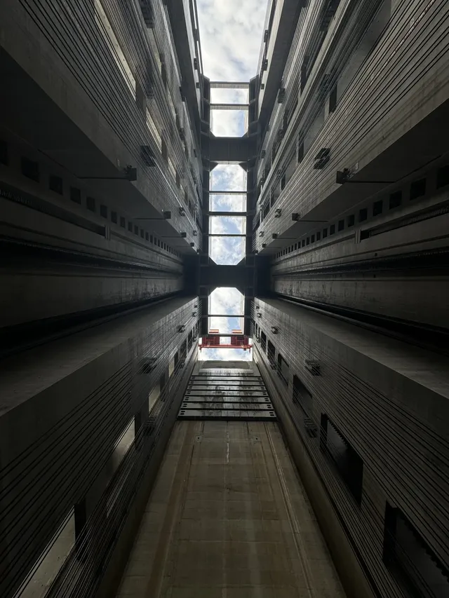 水漲船高,渡兩壩一峽 水漲船高,渡兩壩一峽