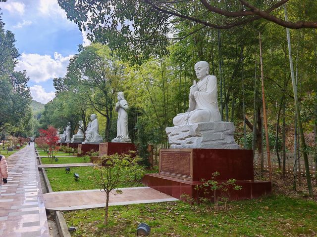 宜興大覺寺|江南小布達拉宮絕絕子免費清淨還能登山祈福! 宜興大覺寺|江南小布達拉宮絕絕子免費清淨還能登山祈福!