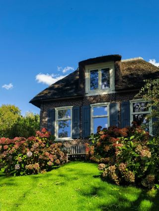 Giethoorn, Netherlands｜A tranquil and healing water fairy tale village, how can people be this happy