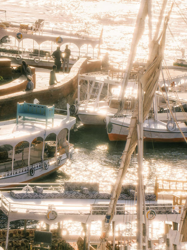 在埃及摸到了課本上的金字塔 在埃及摸到了課本上的金字塔