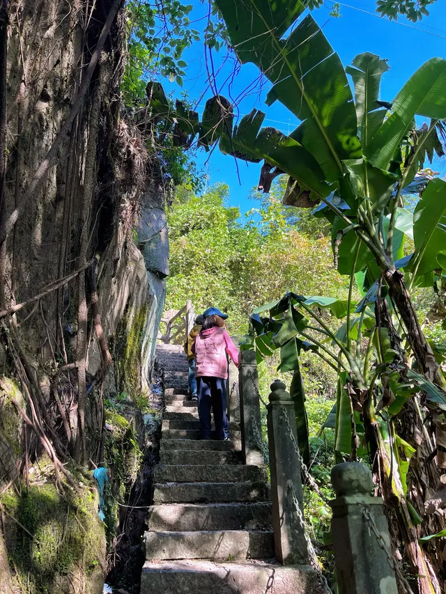 溫州親子徒步推薦 | 赤巖山風景區🪨 溫州親子徒步推薦 | 赤巖山風景區🪨