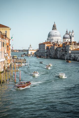 ciao, ฉันถ่ายภาพมุมเดียวกับในหนังสือที่เวนิสน้ำ