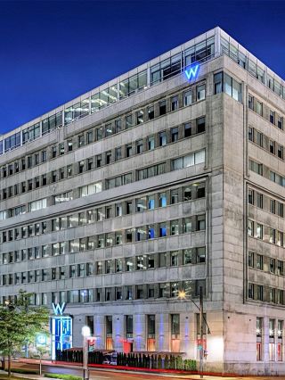 W Montreal: A French-Style Artistic Treasure Overflowing with Charm