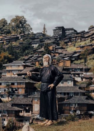 Hidden in Qiandongnan’s thousand-year-old ancient village | Sickle haircut + gun salute ceremony